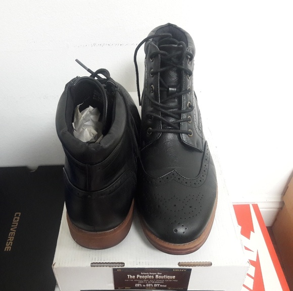 Oak & Rush - Picture 5 of 5